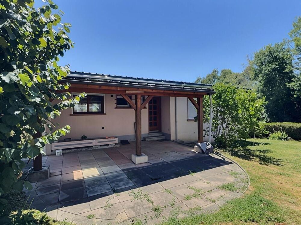 Maison Chambéry quartier Montjay, développe près de 150 m2 sur 719m2 de terrain