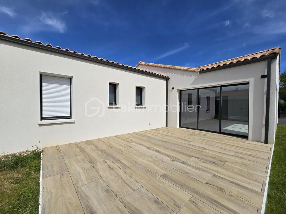 ? Maison neuve 2025 avec piscine  120 m²  À moins de 10 min des plages