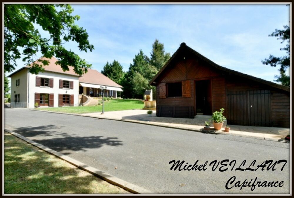 Maison à vendre 16 pièces CRONAT (71), 6 chambres, triple garage, terrain 7355 m²