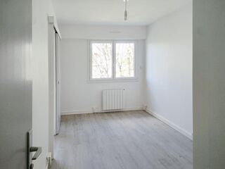  Appartement à louer 2 pièces 38 m²
