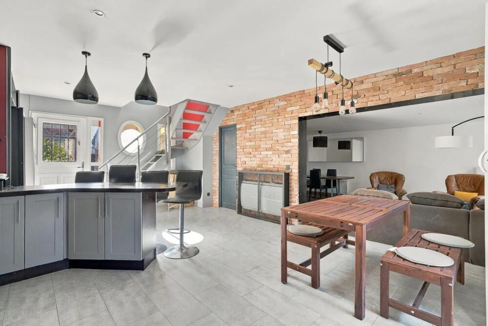 Vente Maison Maison de 5 pièces de 135 m² à Romainville Romainville