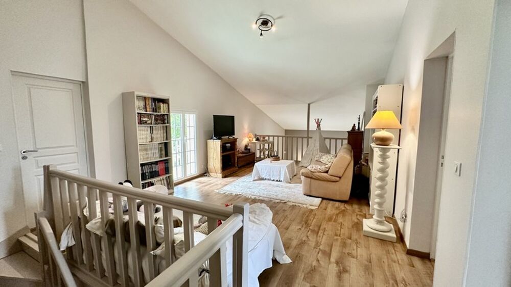 Vente Maison Maison à vendre 7 pièces MARTIGNAS SUR JALLE (33) Martignas sur jalle