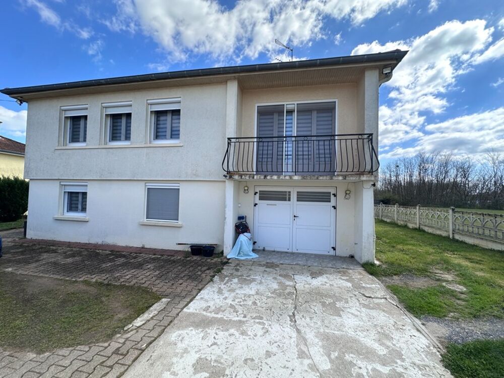Vente Maison À vendre – Maison familiale avec sous-sol aménagé sur terrain de 800 m² Digoin
