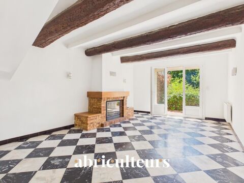   Maison de village avec jardin, garage, cave et grenier aménageable à Saint-Cannat Maison - 4 pièce(s) - 127 m²