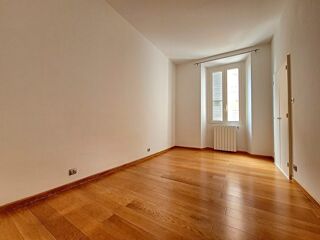  Appartement à louer 4 pièces 103 m²