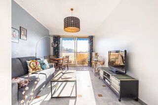  Appartement à louer 2 pièces 55 m²