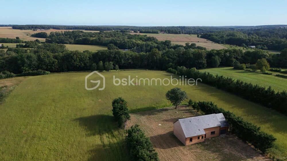 Maison récente de plain-pied avec grand terrain