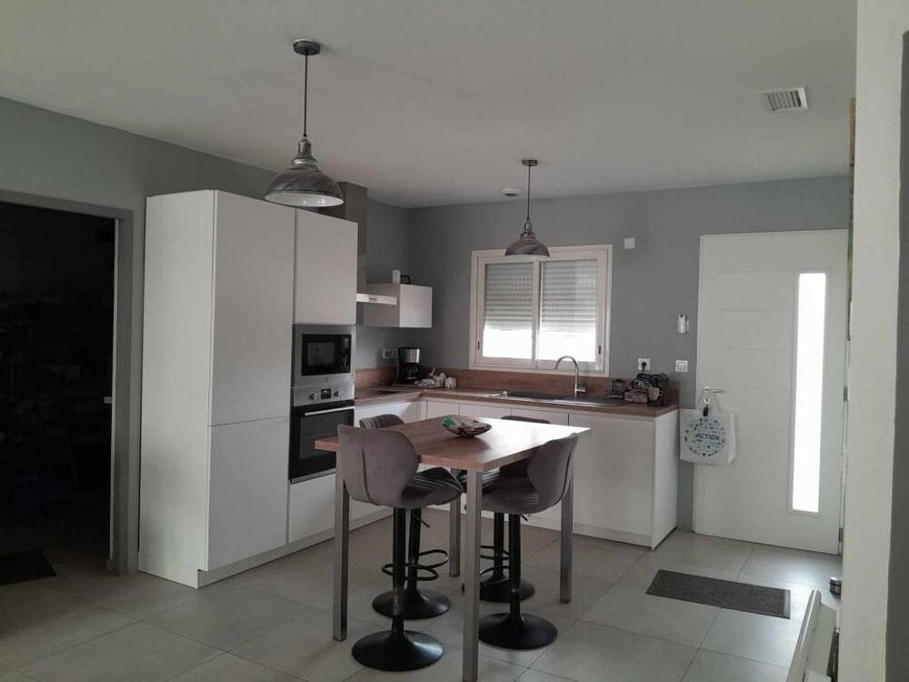 Location Maison Maison de 85m2 à louer sur Rivesaltes Rivesaltes