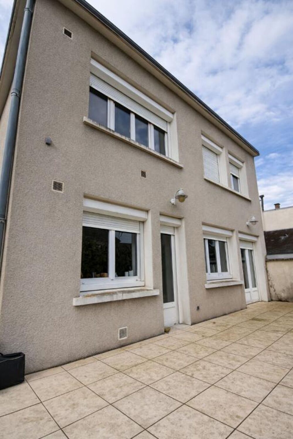 Vente Maison Maison de ville 150 m2 4 chambres + garage + parking + jardin 300m2 Chateauroux