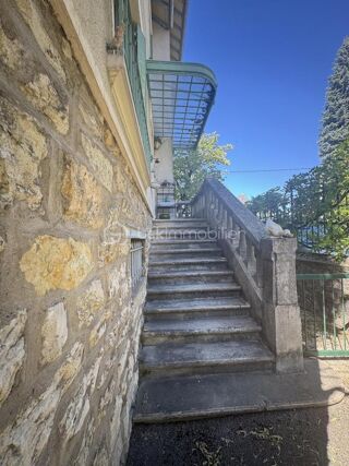  Maison � vendre 12 pi�ces 225 m�