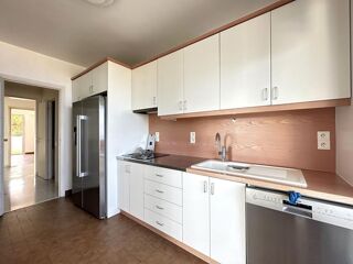  Appartement à louer 2 pièces 137 m²