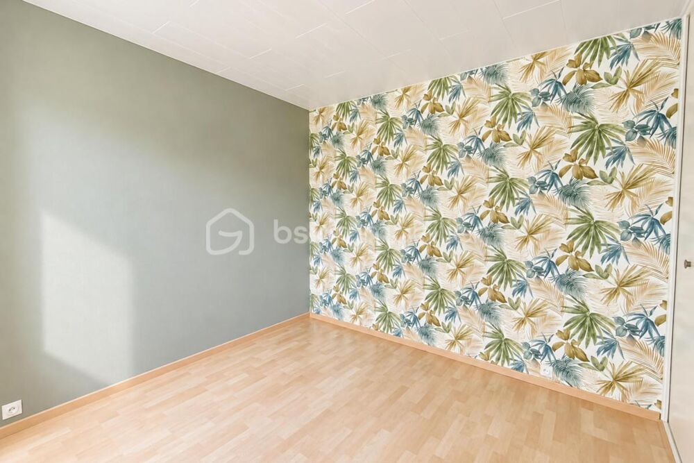 Appartement familial 5 pièces de 92 m² avec terrasse  Gare à 4 minutes à pied