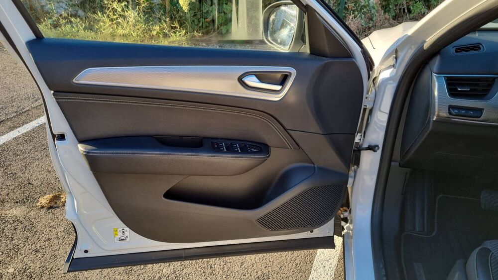 Arkana I 1.6 E-Tech Hybrid 145 EDC Techno - Automatique Entretien c 2024 occasion 45680 Dordives