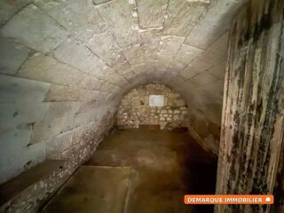  Maison � vendre 8 pi�ces 180 m� Gennes