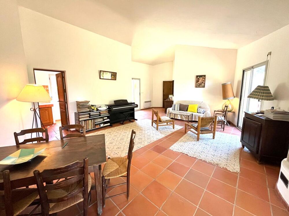 Magnifique propriété sur Aups - 293m²
