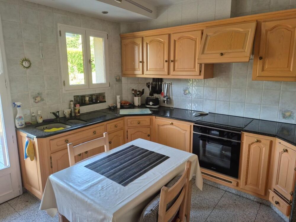 Maison à vendre 8 pièces BURDIGNIN (74)