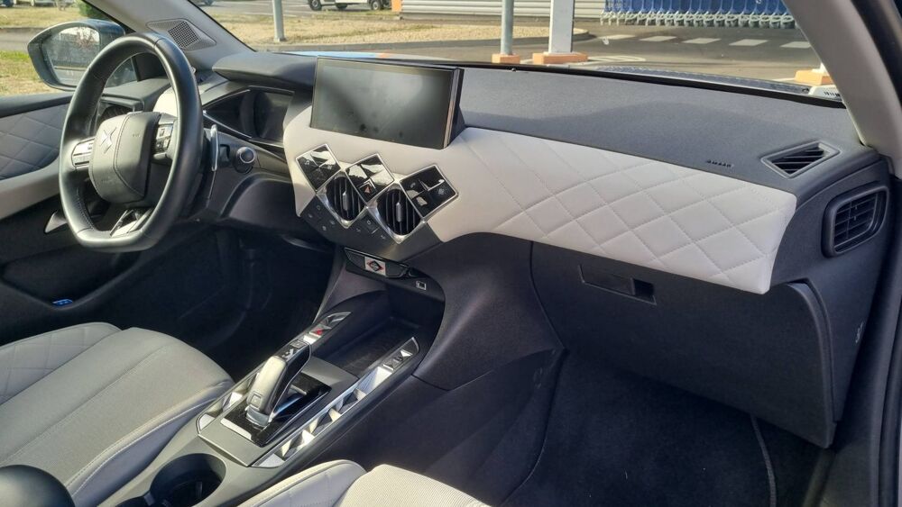 DS3 1.2 PureTech 130 EAT8 Grand Chic - Automatique Entretien con 2020 occasion 45500 Gien