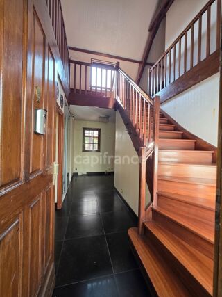  Maison � vendre 8 pi�ces 220 m�