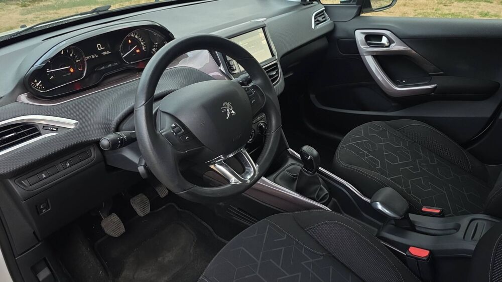 2008 1.2 PureTech 82 Active 2015 occasion 87200 Saint Junien