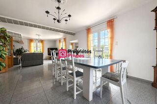  Maison à vendre 7 pièces 231 m²