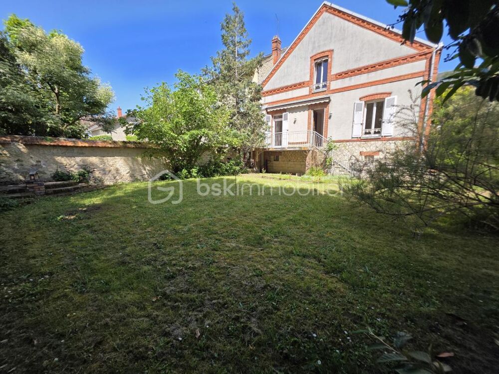 Vente Maison Maison de ville idéalement située Nemours