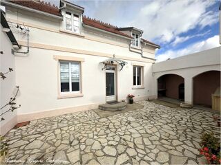  Maison  vendre 6 pices 160 m