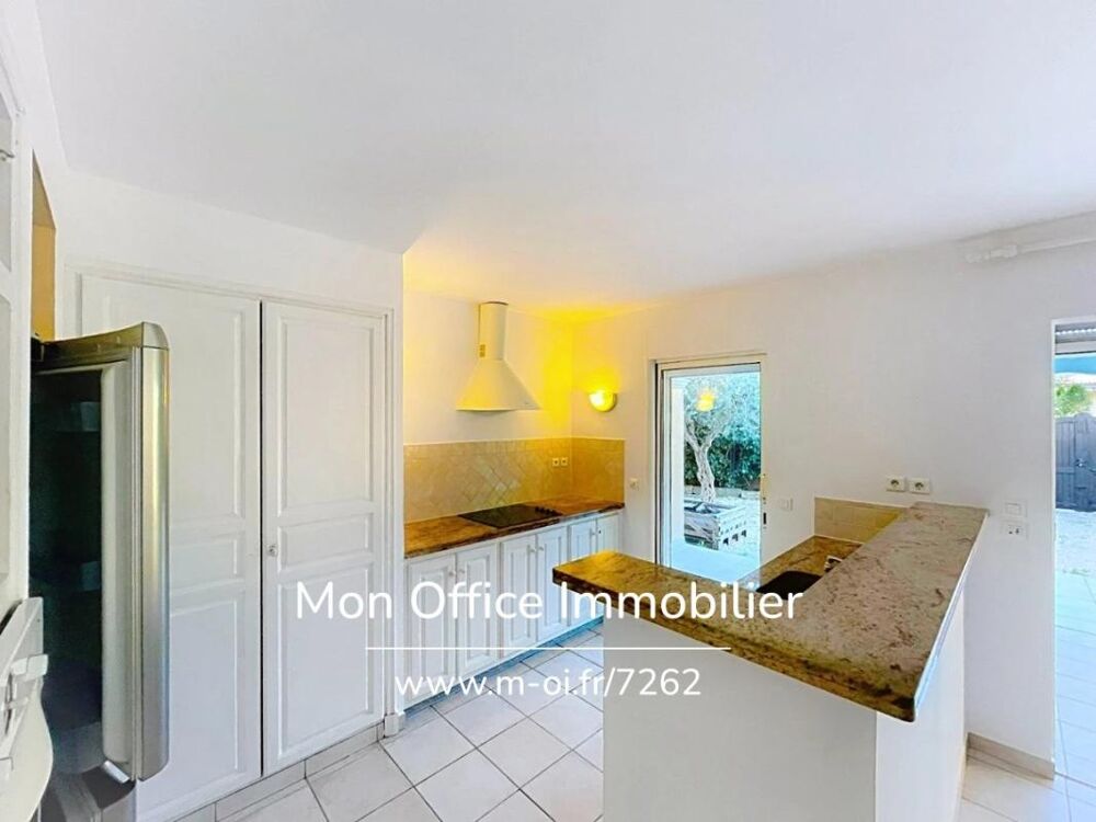 Référence : 7262-LES - APPARTEMENT T3 AVEC GARAGE ET GRAND JARDIN AU CENTRE DU VILLAGE DE COGOLIN