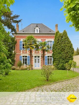  Villa à vendre 15 + pièces 398 m²