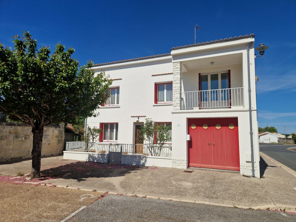 Maison à vendre 5 pièces TONNAY BOUTONNE (17)- 148 m² habitables - 4 chambre - jardin - garage