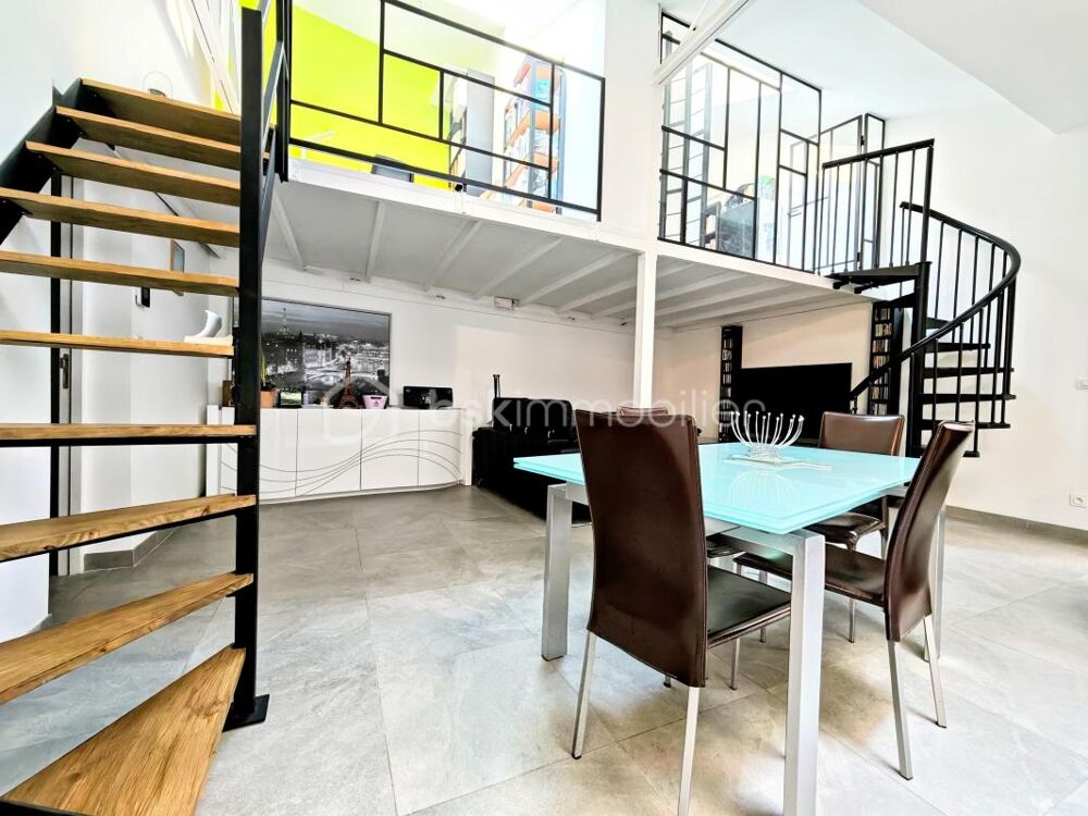 Vente Duplex/Triplex EXCLUSIVITÉ – Magnifique appartement duplex avec terrasse au cœur de la Place du Forum à Reims ! Reims