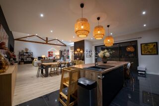  Maison à vendre 8 pièces 224 m²