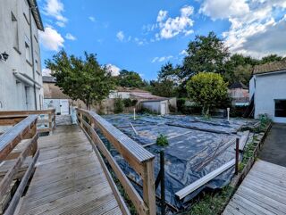  Maison � vendre 15 + pi�ces 295 m�