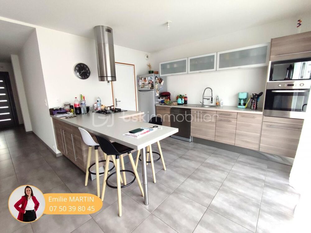 Vente Maison Maison rcente dans un quartier recherch de Liffr avec 3 chambres! Liffre