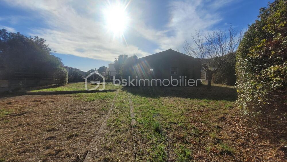 � vendre  Propri�t�/ch�teau M�ze (34140)