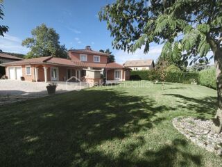  Maison  vendre 6 pices 141 m