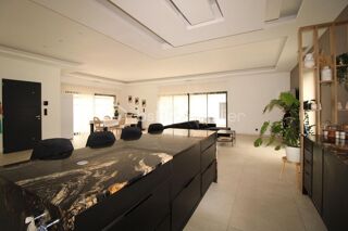  Villa à vendre 6 pièces 223 m²