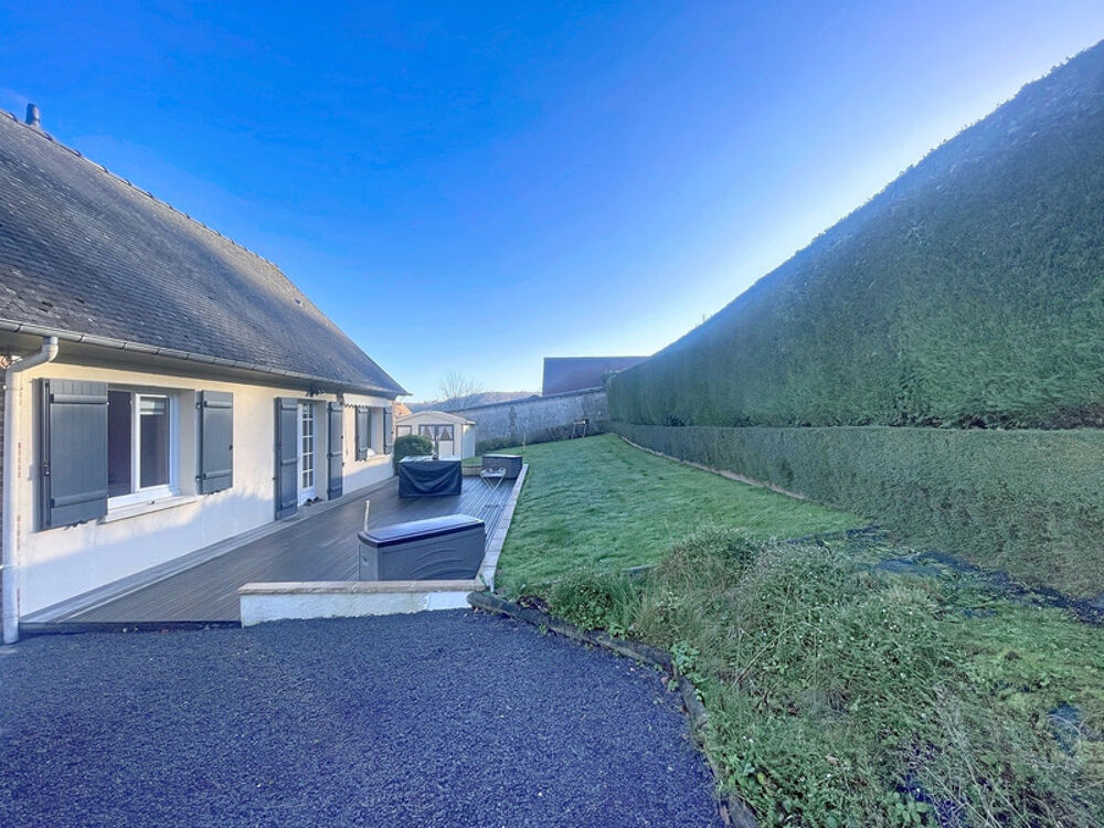 Vente Maison Maison familiale avec sous-sol complet et grand terrain au calme - La Rivière-Saint-Sauveur La riviere saint sauveur