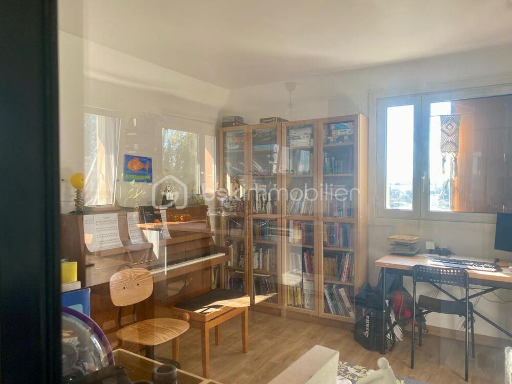Vente Appartement Spacieux 4 pièces de 69m² avec 3 chambres/balcon/ cave et vue dégagée Antony