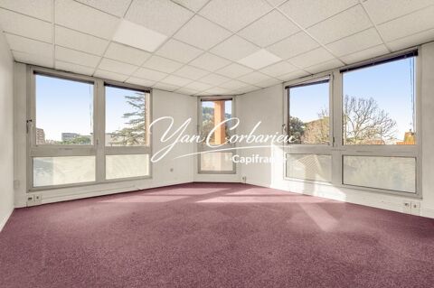 Local professionnel 56,80 m&sup2; � Trois bureaux � Agencement fonctionnel 110000 31200 Toulouse