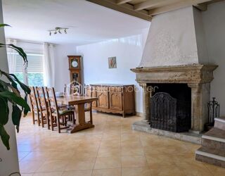  Propriété/château à vendre 7 pièces 176 m²