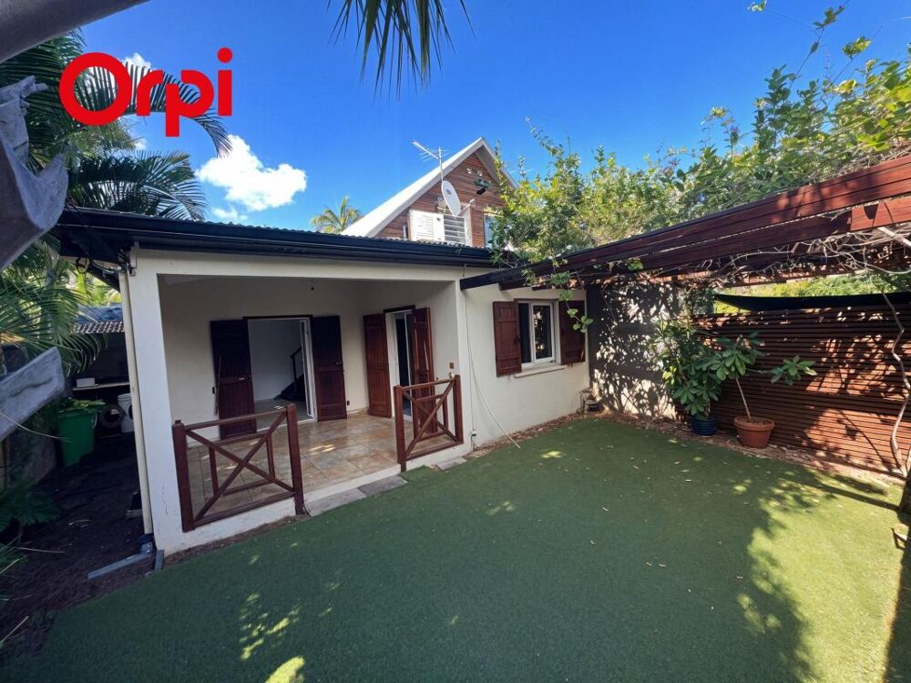 À vendre  Charmante maison de ville T3 à Saint-Pierre (RAVINE DES CABRIS)
