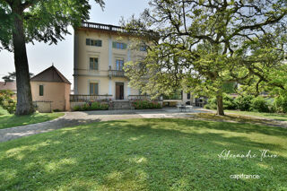  Maison à vendre 12 pièces 361 m²