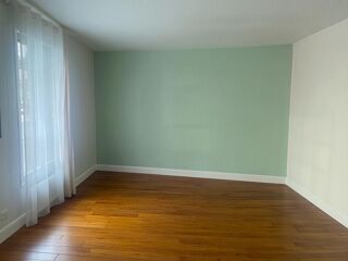  Appartement à louer 3 pièces 81 m²