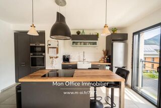 Vente Appartement Référence : 7371-TCA - Appartement 4 pièces de 85m2 avec terrasse vue montagne et garage double rue Louis Boch (Annecy centre-vi Annecy