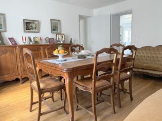  Immeuble à vendre 15 + pièces 342 m²