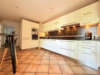  Appartement � vendre 4 pi�ces 94 m�