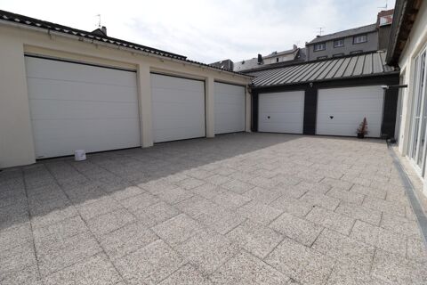   A VOIR ! Maison à vendre 7 pièces MAURIAC (15) Maison - 5 pièce(s) - 160 m²