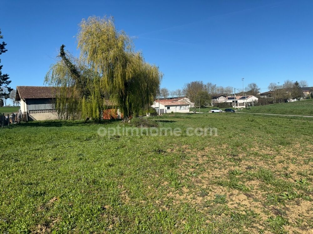 Vente Terrain Terrain 937 m², Hangar et garages Cadours