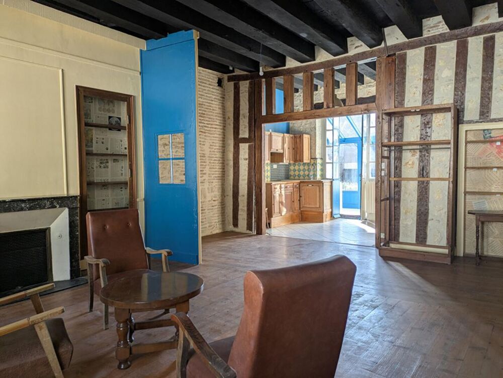Vente Maison Immeuble d'habitation + studio + local commercial  (actuellement loué) La Charité Sur Loire  avec jardin La charite sur loire