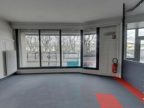   A VENDRE - LOCAL COMMERCIAL 